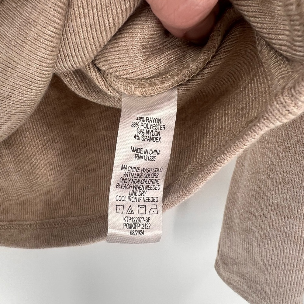 NINE BRITTON Long Sleeve Surplice Brushed Knit Top new small - Picture 7 of 12